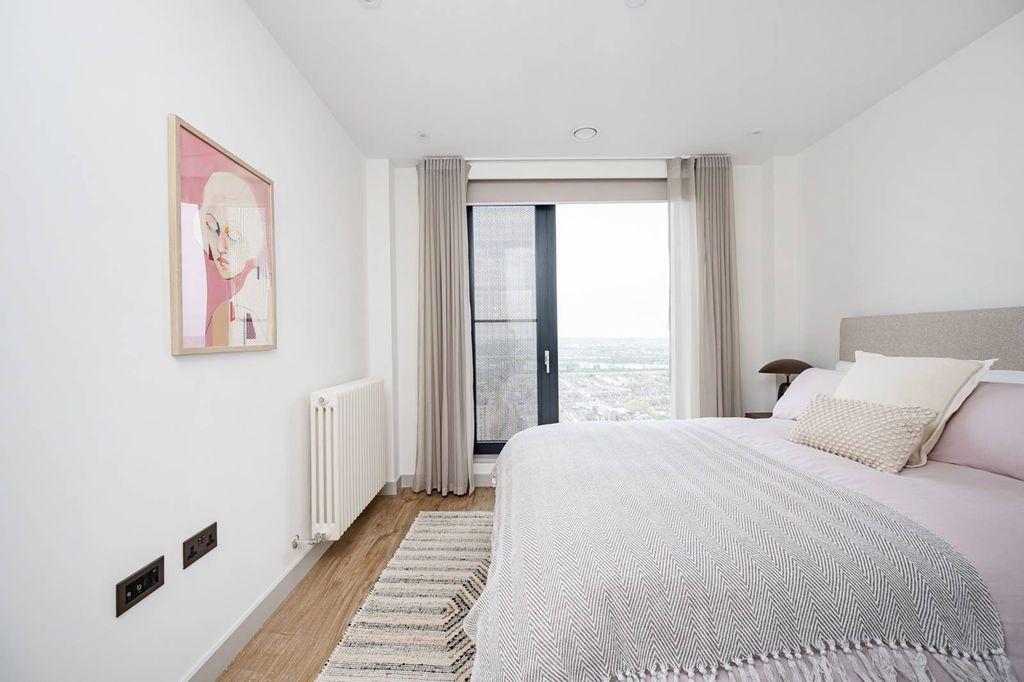 Property photo 3 of 30