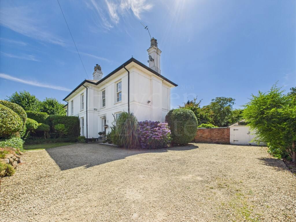 Property photo 1 of 28