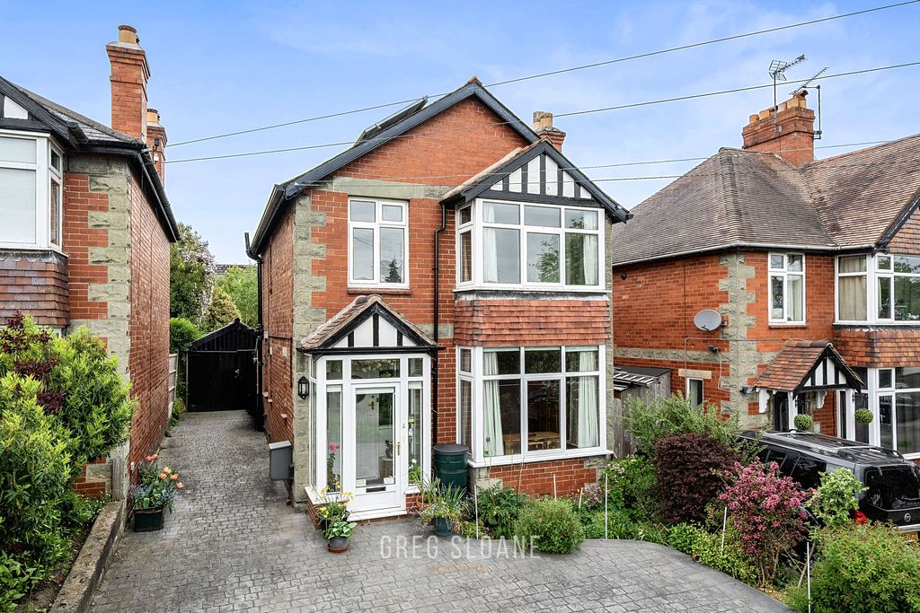 Property photo 1 of 16 1453479-11-69Fa2B8A06078