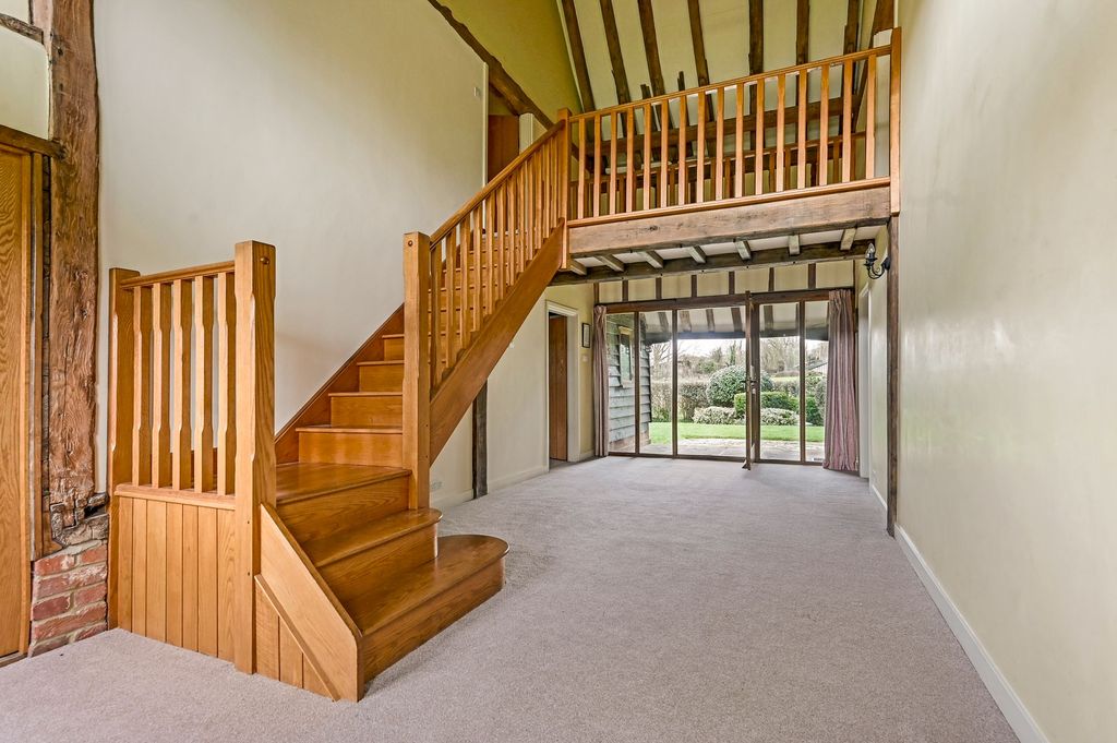 Property photo 3 of 36