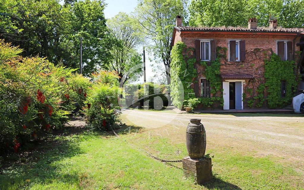 Property photo 3 of 23