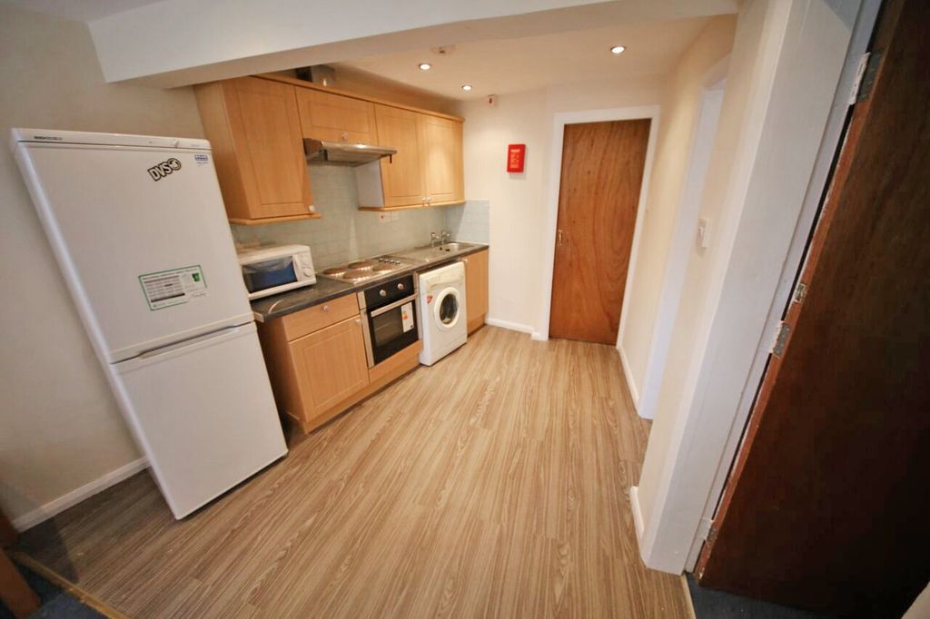 Property photo 2 of 10 Picture No. 03