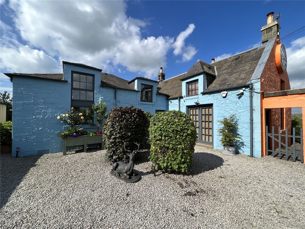 Property photo 2 of 22 Lennymuir