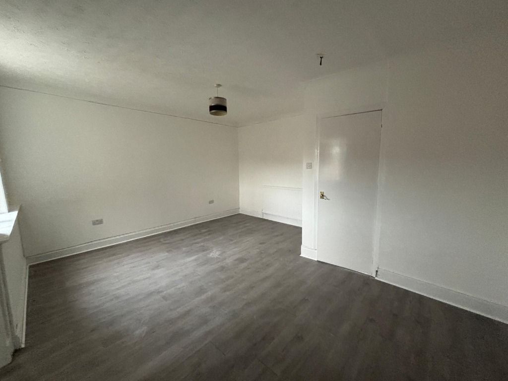 Property photo 3 of 6 Photo 3