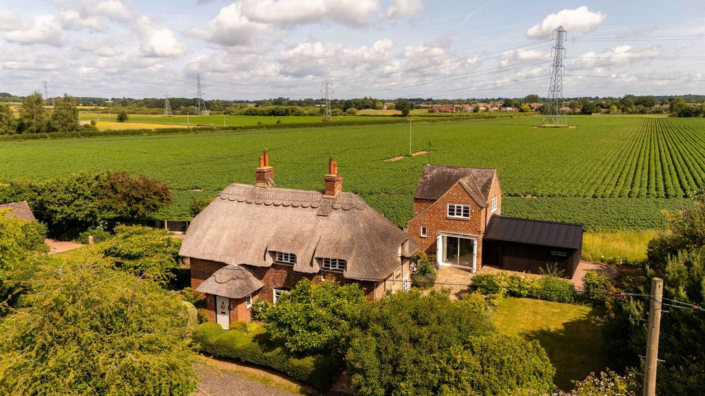 Property photo 1 of 55