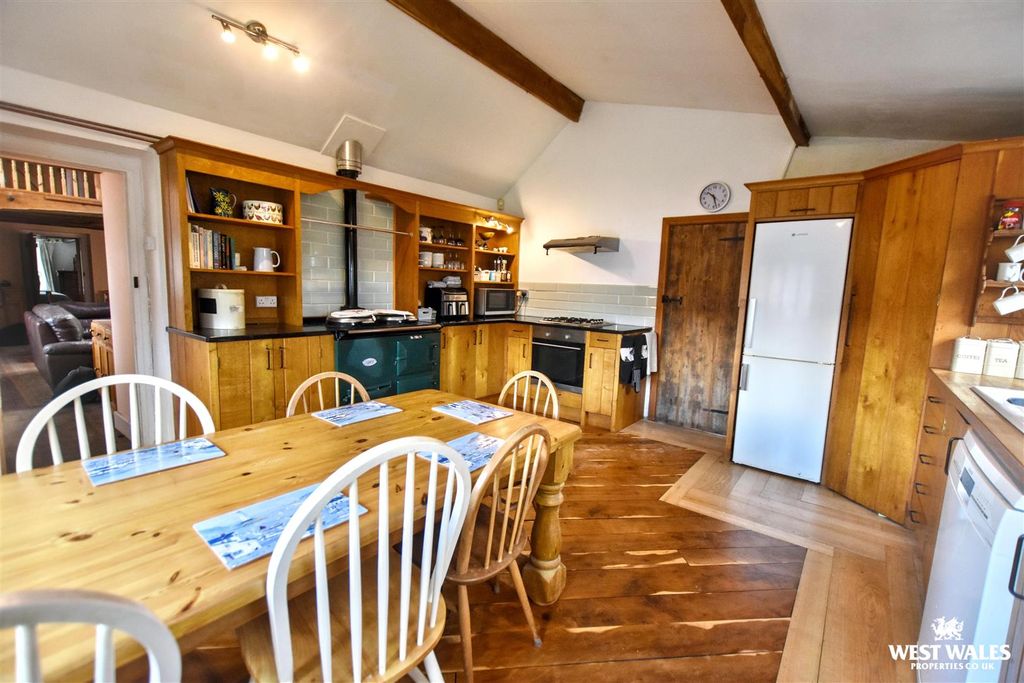 Property photo 3 of 46 2 (88).Jpg