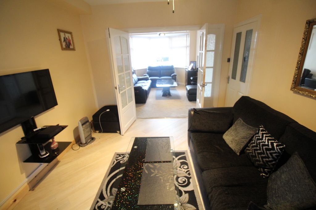 Property photo 3 of 13 Img_5655.Jpg