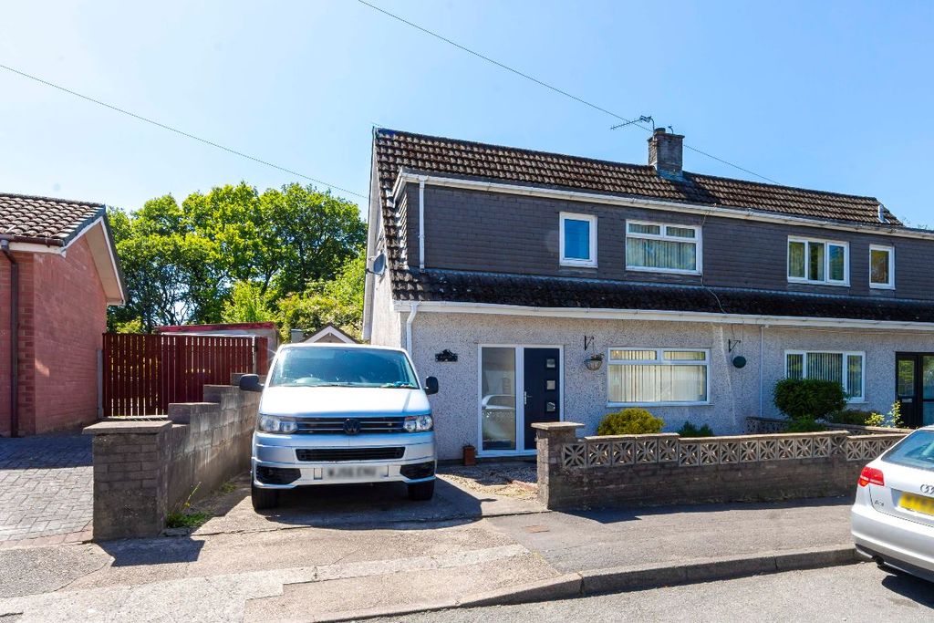 Property photo 1 of 33