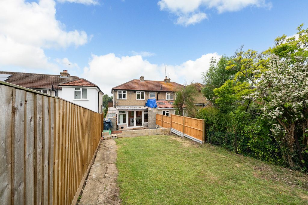 Property photo 2 of 13 64-Sunnyhill-Road-5