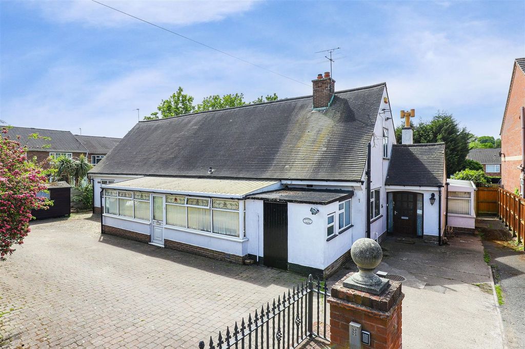 Property photo 1 of 33