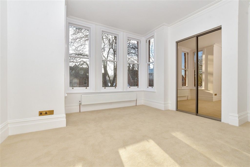 Property photo 1 of 13 Bedroom 1