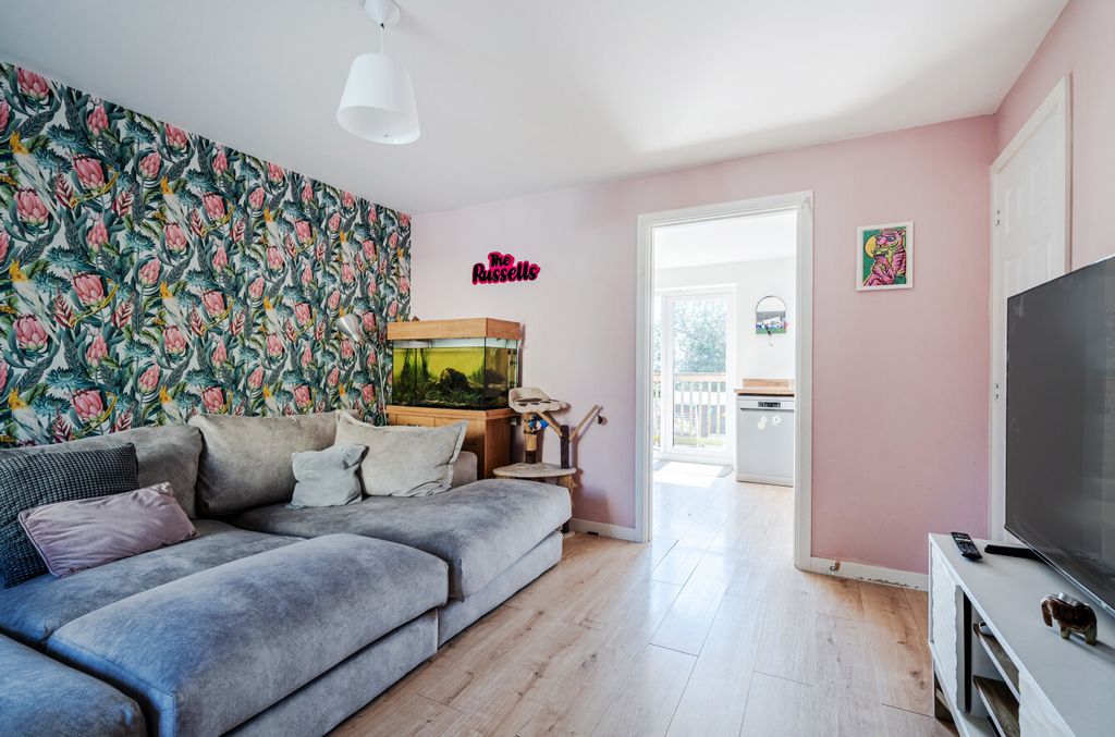 Property photo 2 of 23 2 - 1471048-9-6A54ce2...