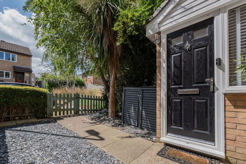 Property photo 2 of 13