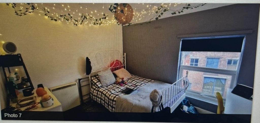 Property photo 2 of 8 A Cozy And Inviting Double Bedroom Adorned With Fa...