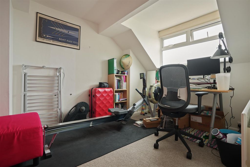 Property photo 1 of 15 Bedroom 1