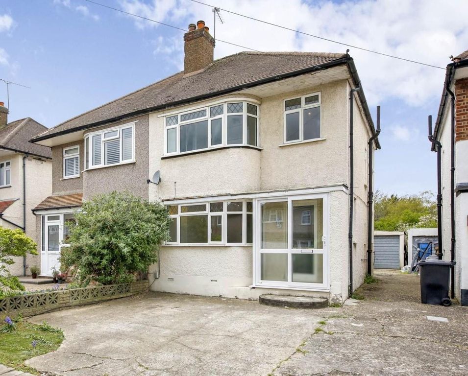 Property photo 1 of 28