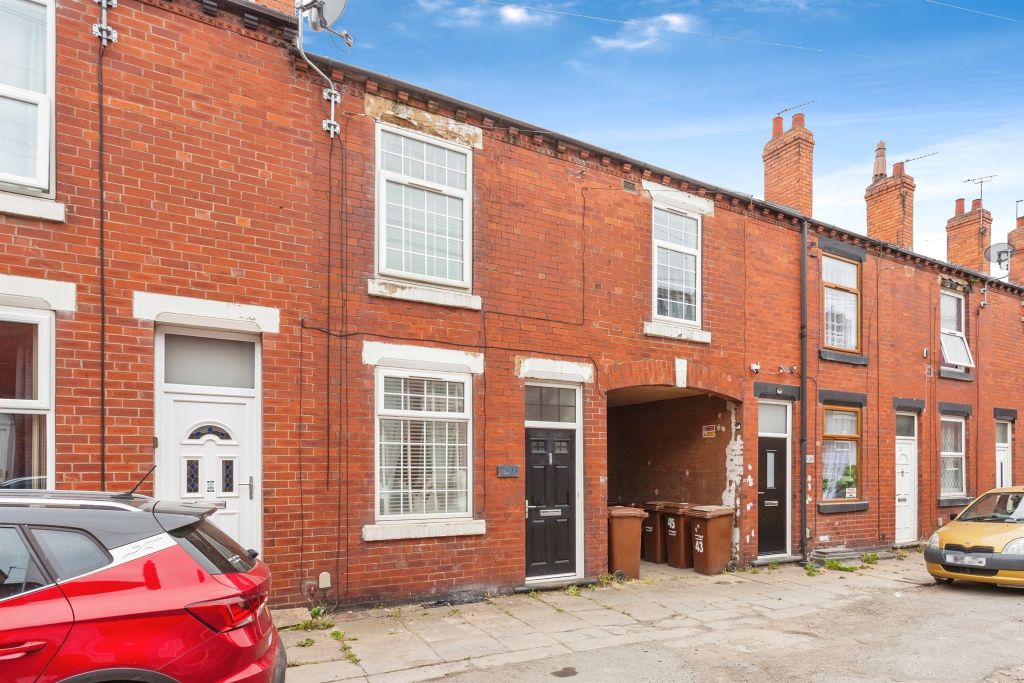 Property photo 2 of 17
