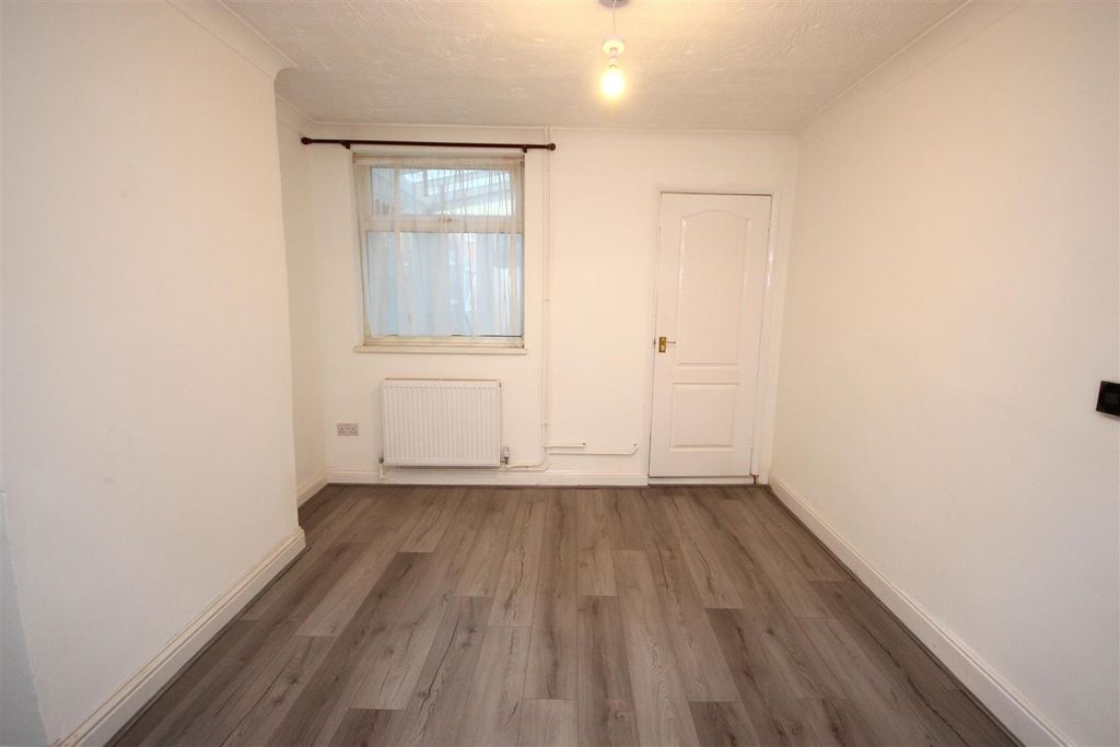 Property photo 3 of 9 Img_0151.Jpg