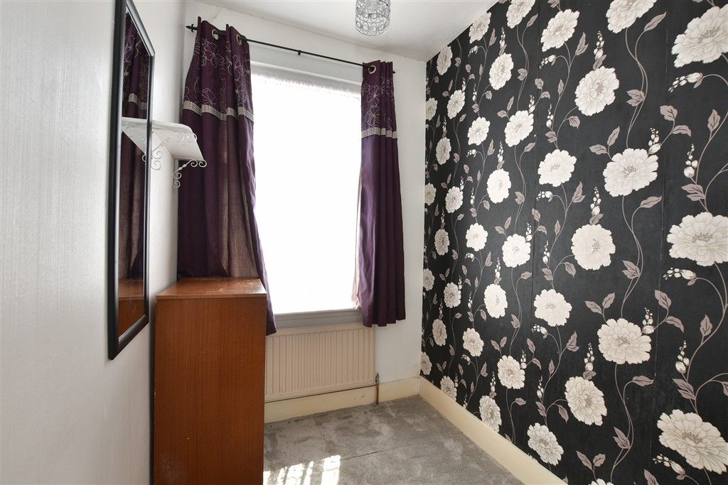 Property photo 2 of 18 Bedroom 3