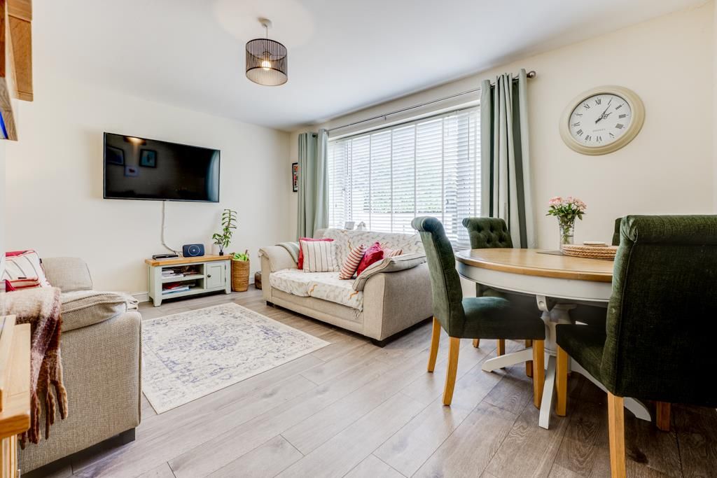 Property photo 3 of 24 9 Denton Court, Burton Latimer-15.Jpg