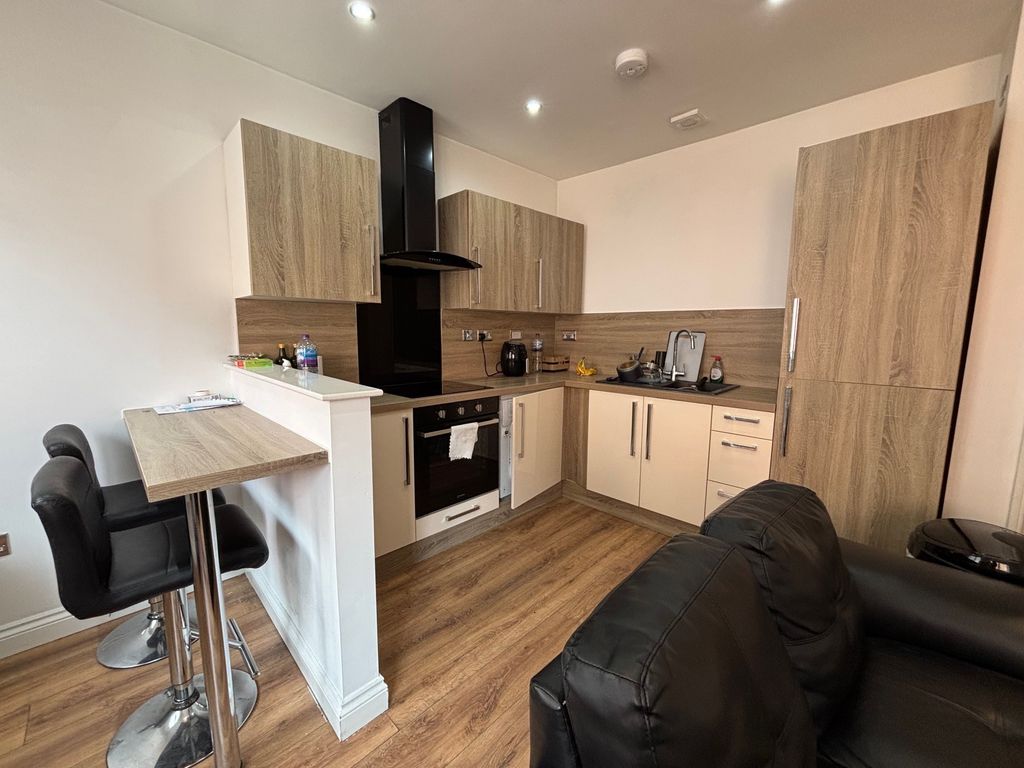 Property photo 1 of 5