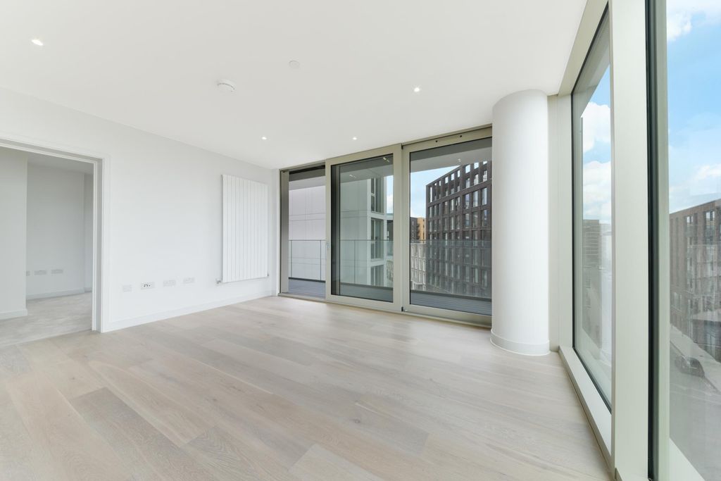 Property photo 2 of 9