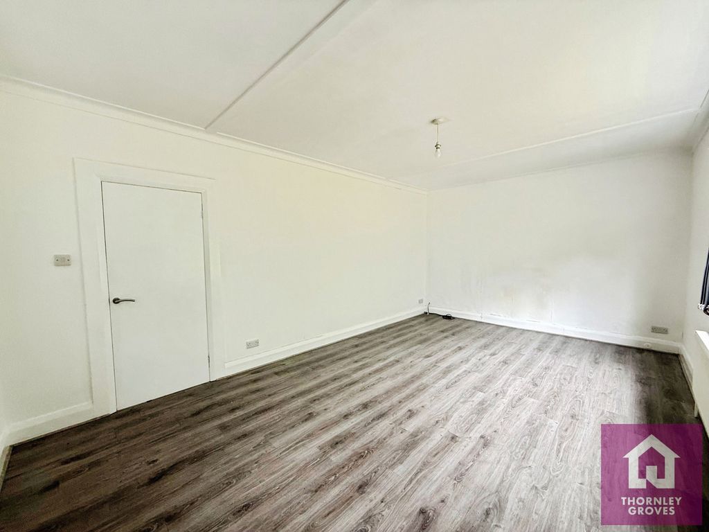Property photo 2 of 9 Pbox-Img.Jpg