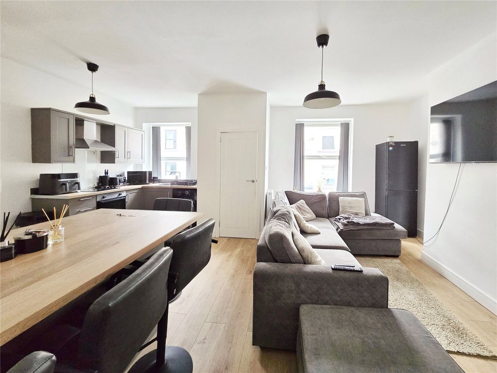 Property photo 3 of 12 Open Plan Living