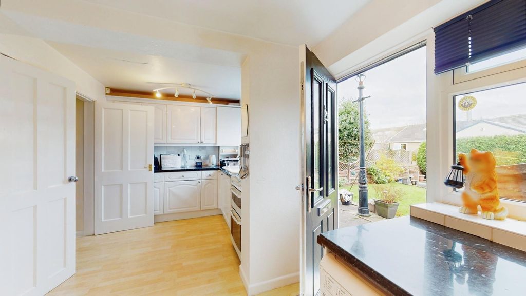 Property photo 2 of 19 dc7B4De2-Woodfield-Drive-Bradley-Kitchen 203.Jpg