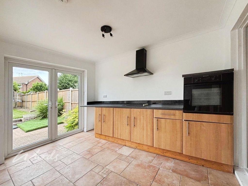 Property photo 3 of 11 Trinity Kitchen 1