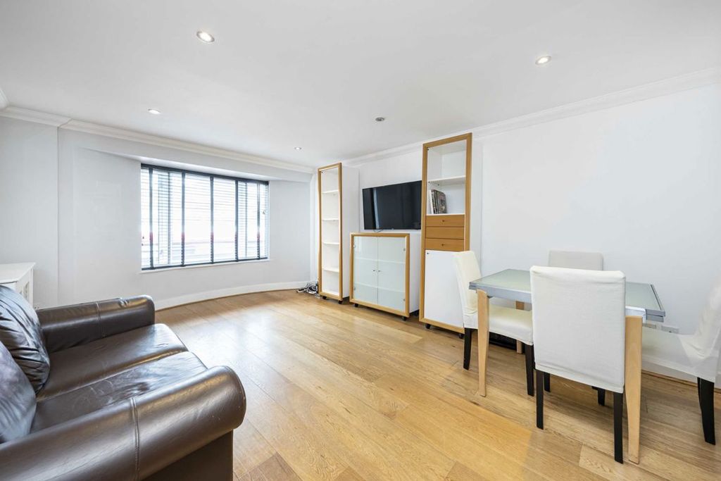 Property photo 1 of 4