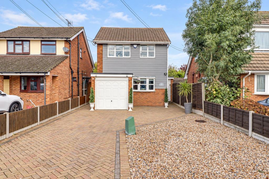 Property photo 1 of 27