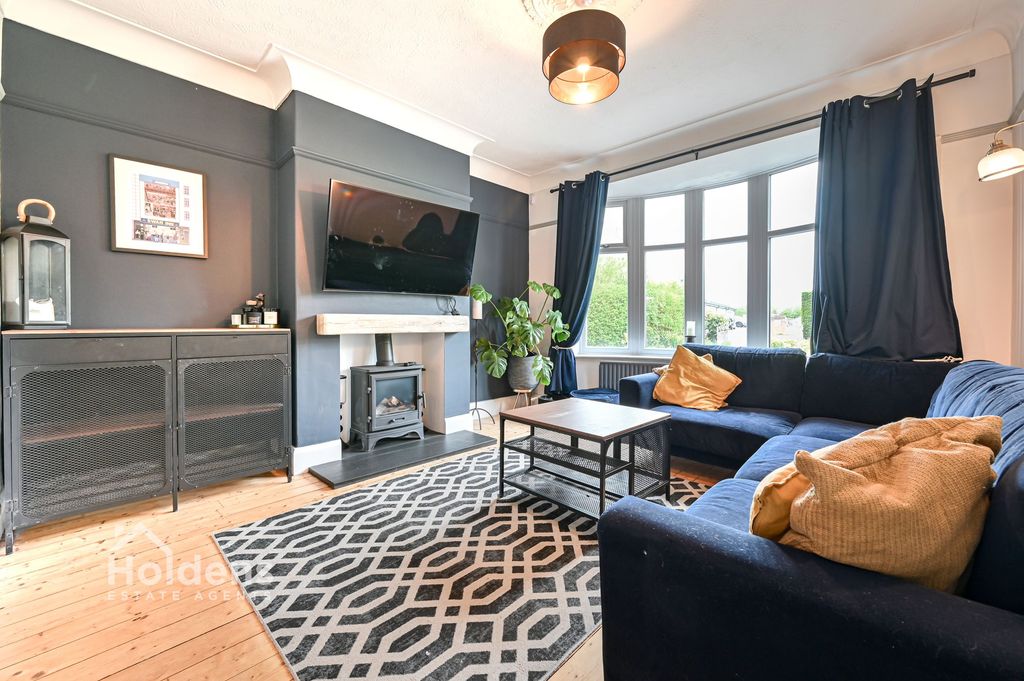 Property photo 3 of 28