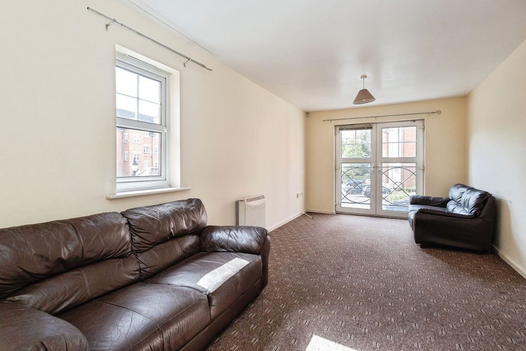 Property photo 3 of 17 Photo