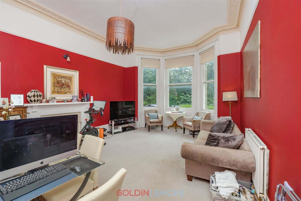 Property photo 2 of 7 Lounge/Diner