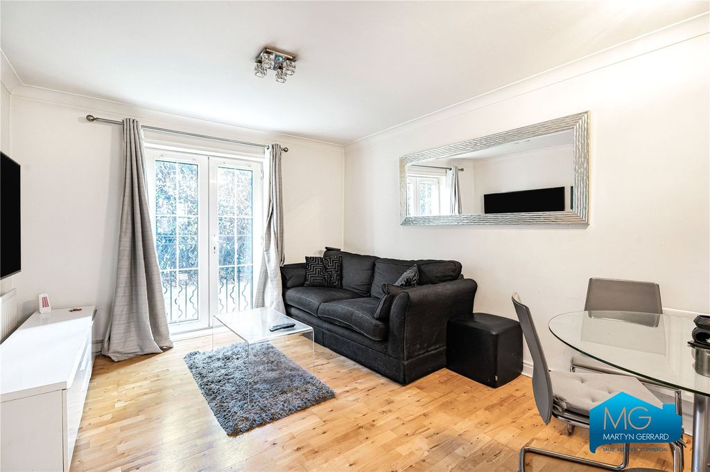 Property photo 1 of 17 Picture No. 11