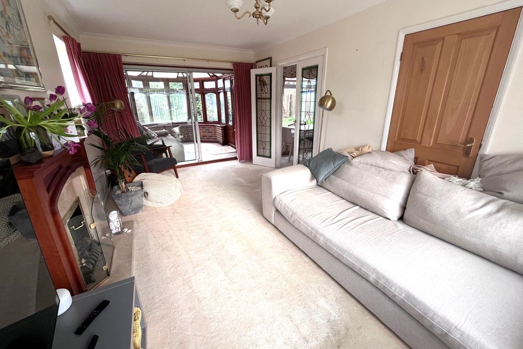 Property photo 3 of 16