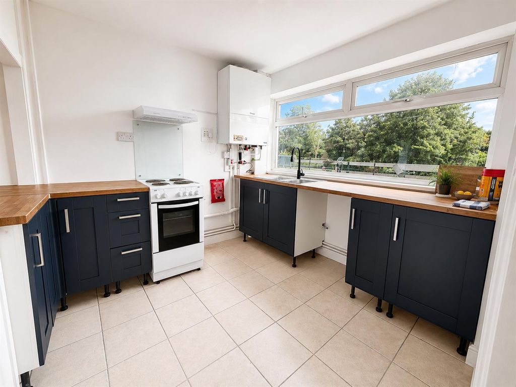 Property photo 1 of 5 42072Ced-E6d4-4B5c-A690-64119F14034c.Png