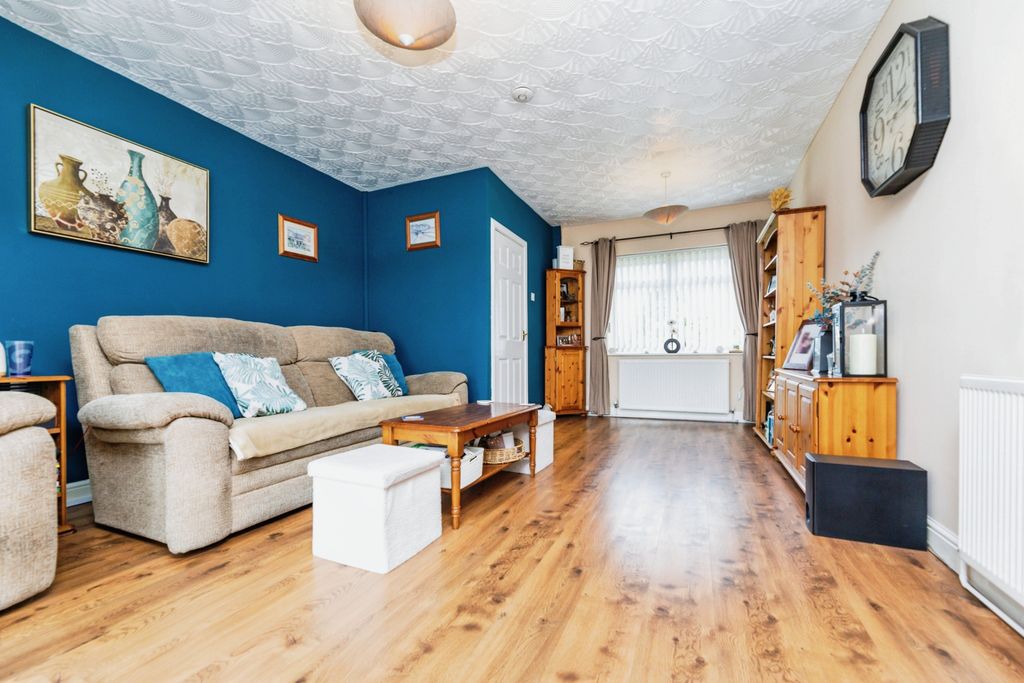 Property photo 2 of 20 2A8A0775