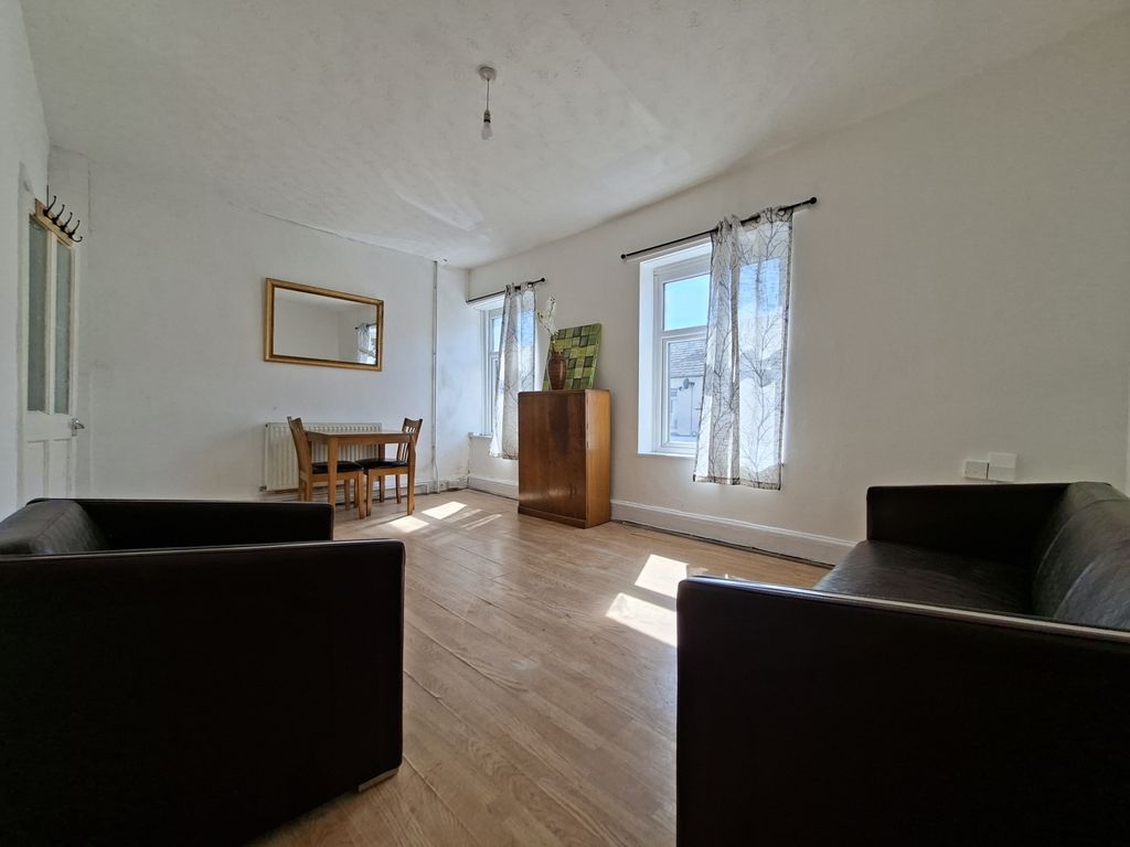 Property photo 1 of 6 20260423_143304