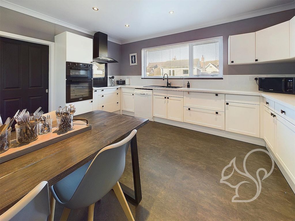 Property photo 2 of 37 Kitchen
