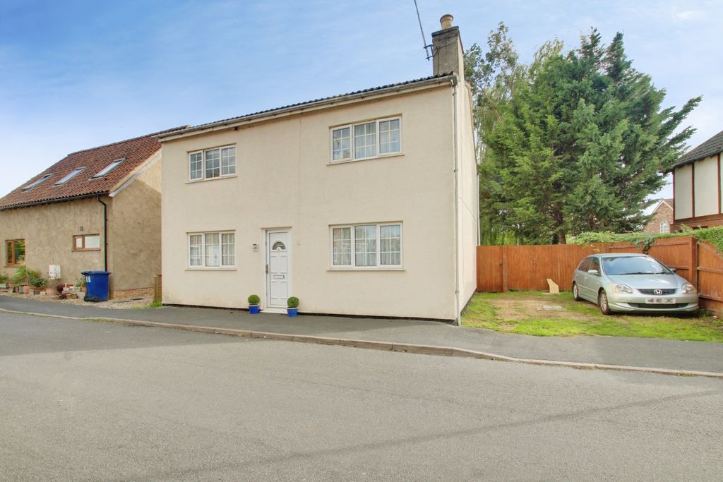 Property photo 2 of 12