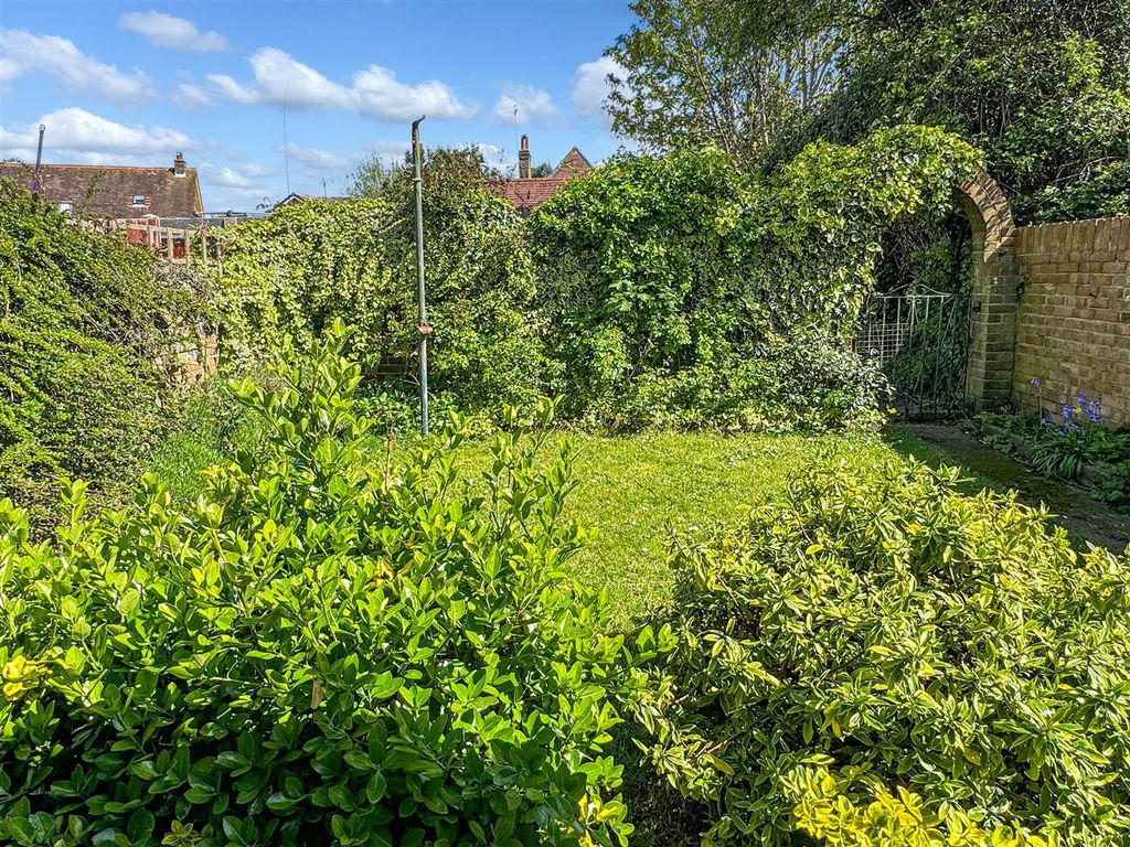 Property photo 2 of 13 Img_2960.Jpg