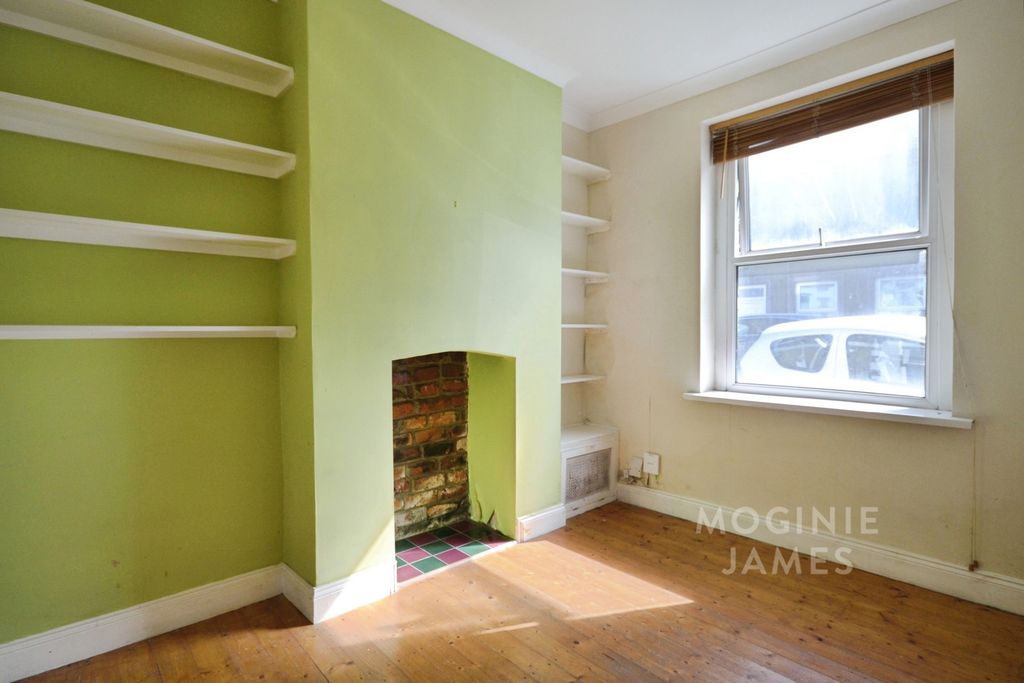 Property photo 2 of 15 Pbox-Img.Jpg