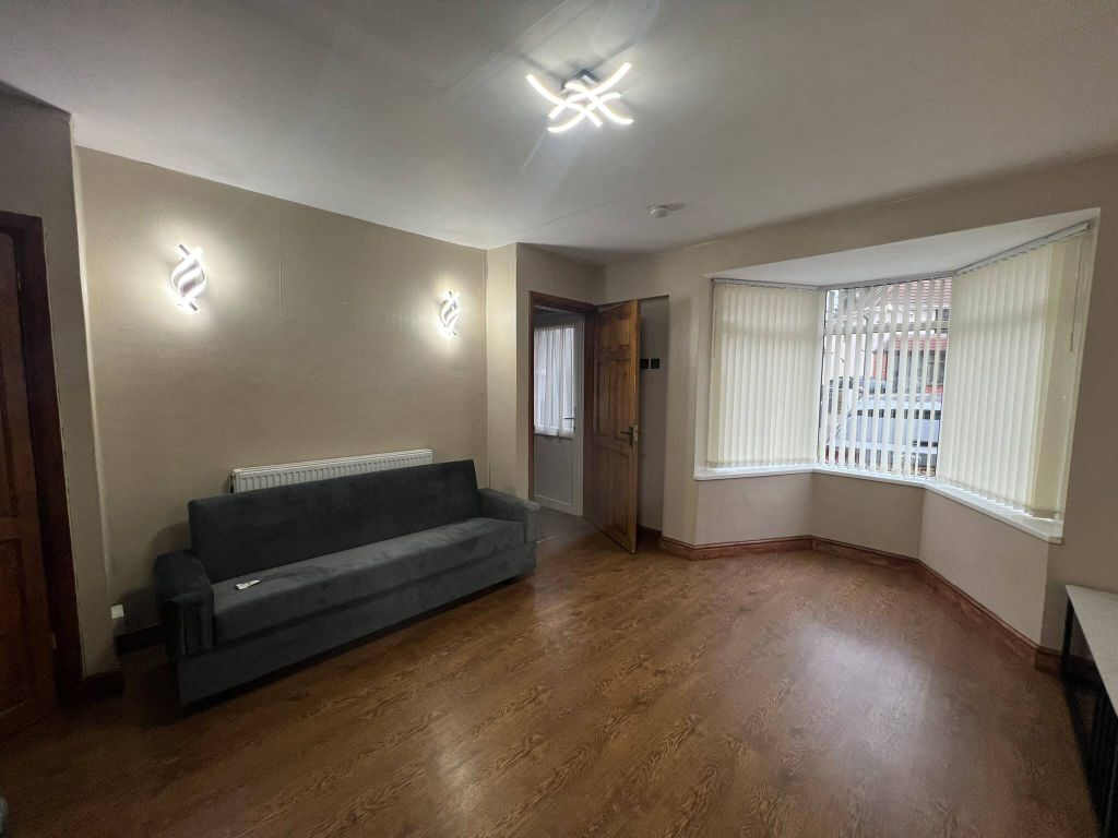 Property photo 2 of 21
