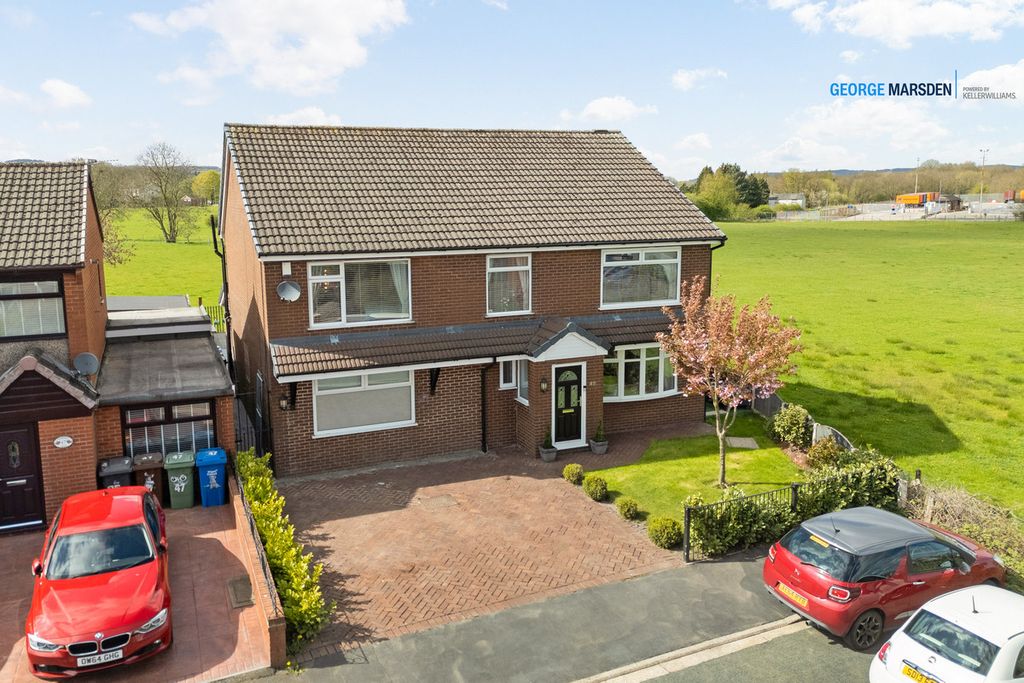 Property photo 1 of 44