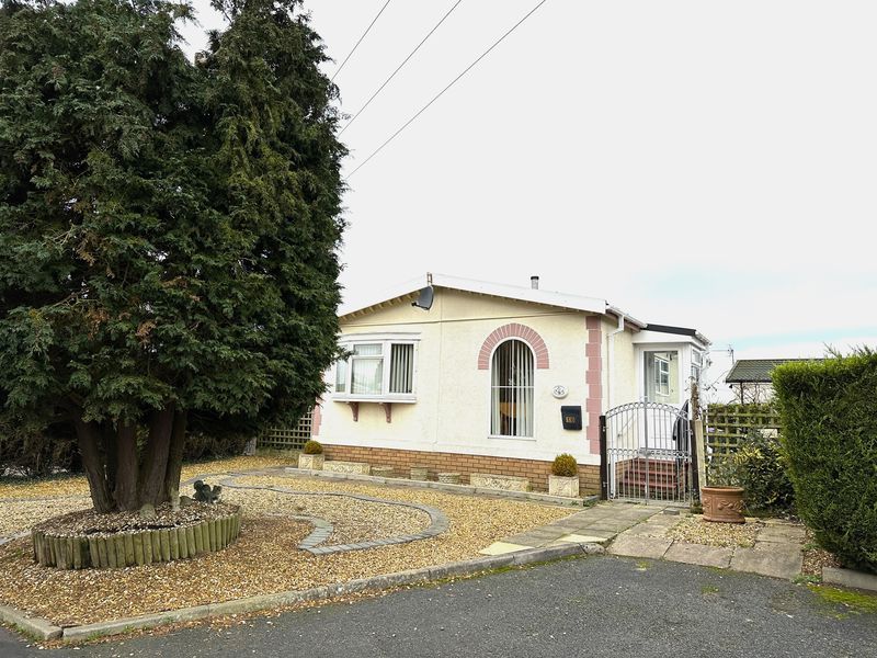 Property photo 1 of 11 Front