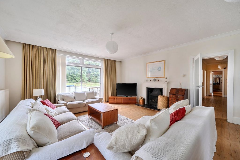 Additional image 4 of 6 bed detached house for saleLeven Avenue, Talbot Woods, Bournemouth BH4