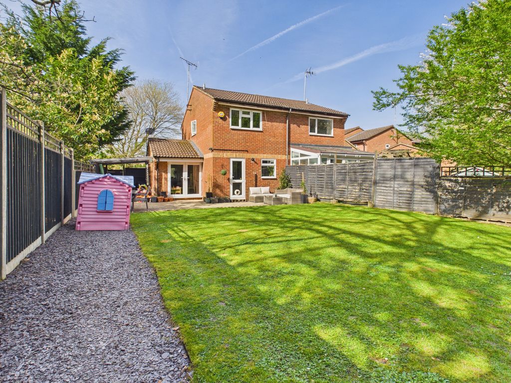 Property photo 2 of 13 Garden