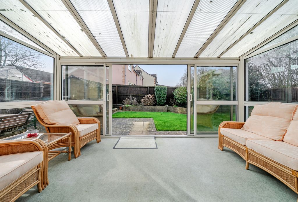 Property photo 3 of 27 1416441-19-699450...
